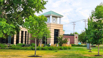 Photo of the exterior of Euclid Public Library